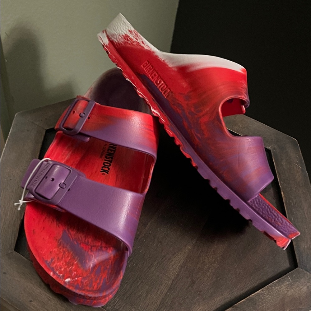🛑 1 hour sale. NWOT, Birkenstock, size 41 EU, 10.5/11 US women’s red & purple